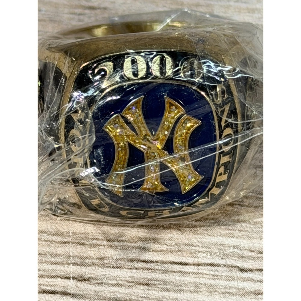 MLB New York Yankees Wolrd Series Ring 2000 Sealed